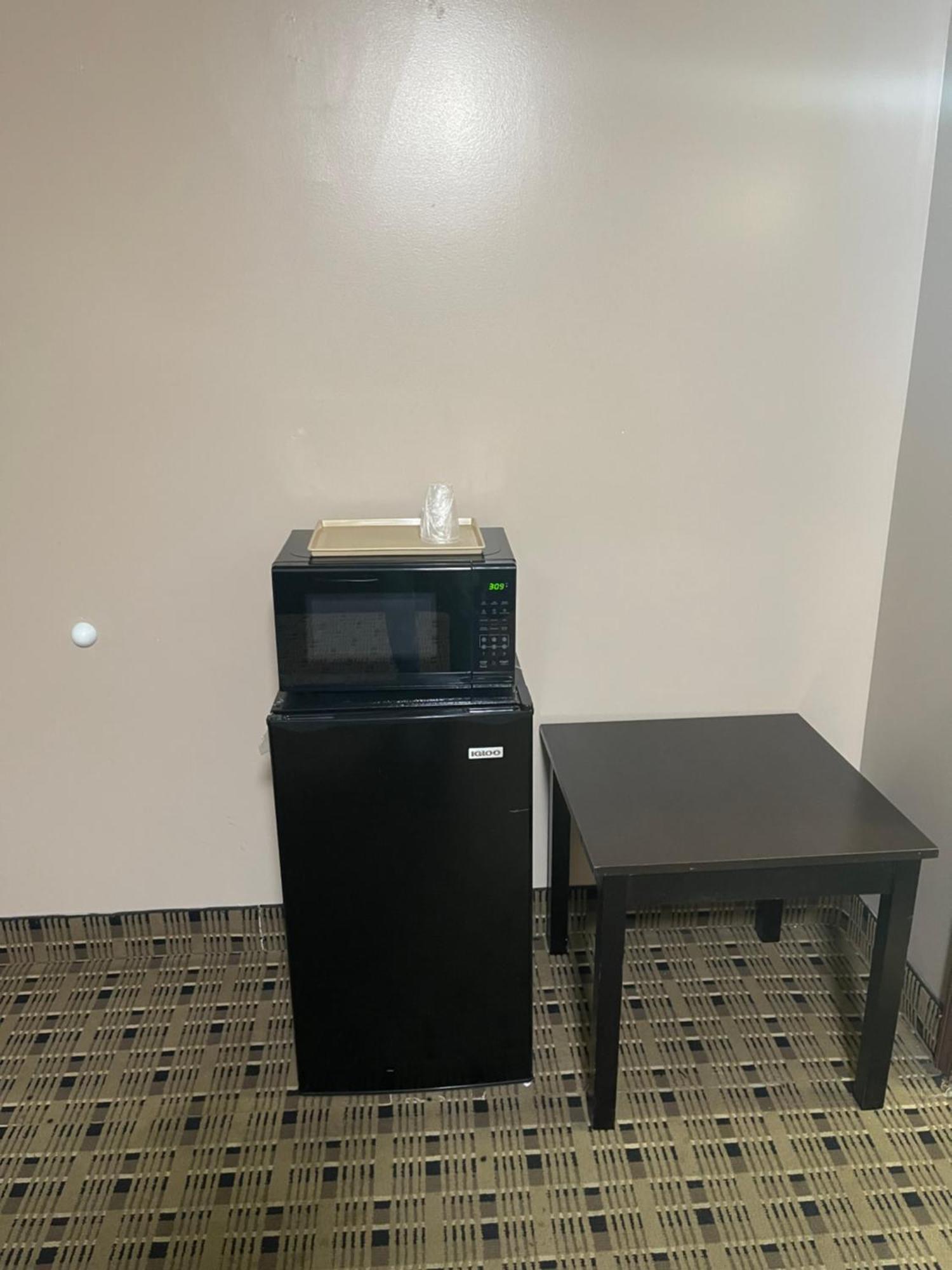 Economy Inn&Suites Ashtabula Extérieur photo
