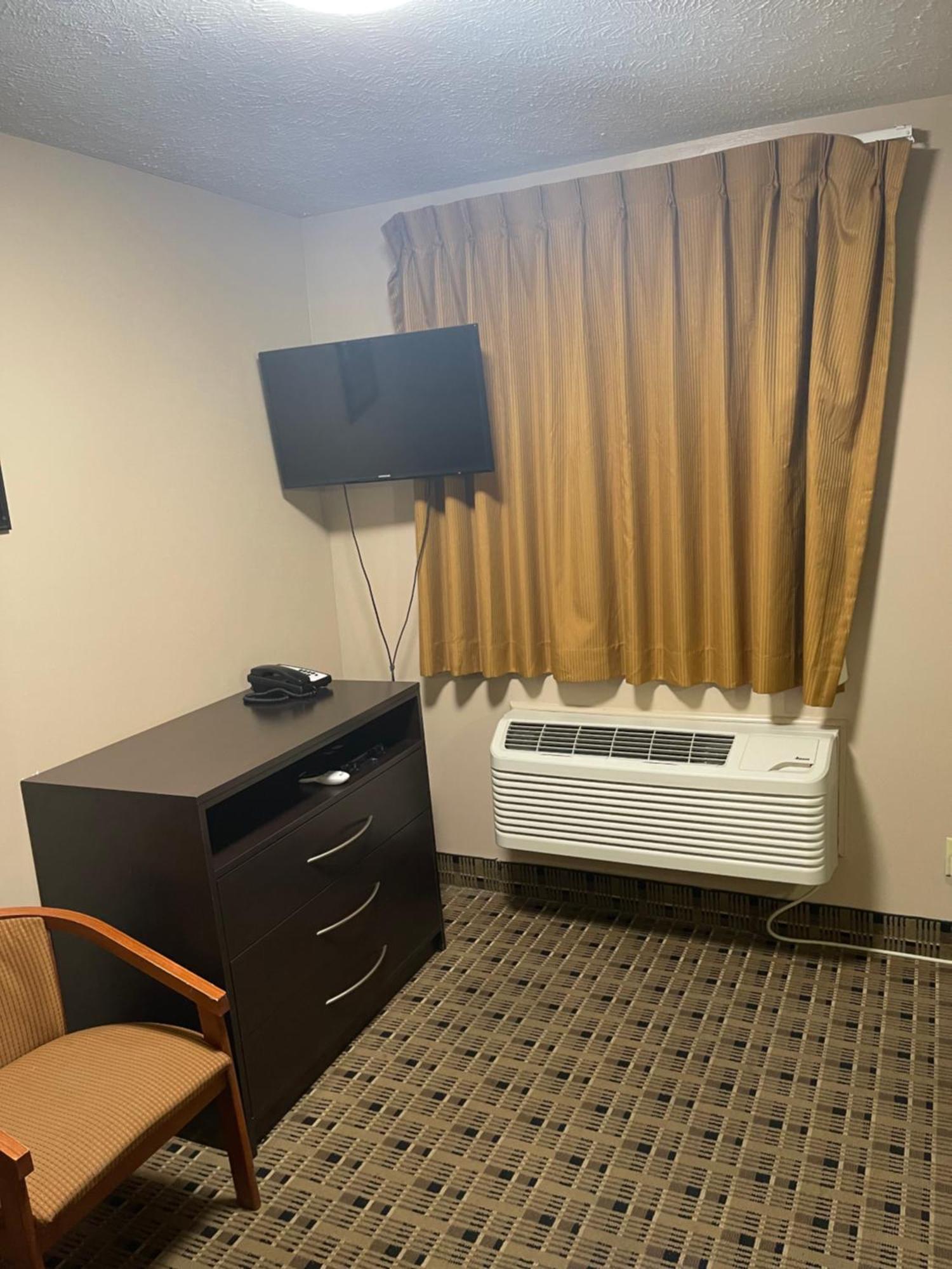 Economy Inn&Suites Ashtabula Extérieur photo