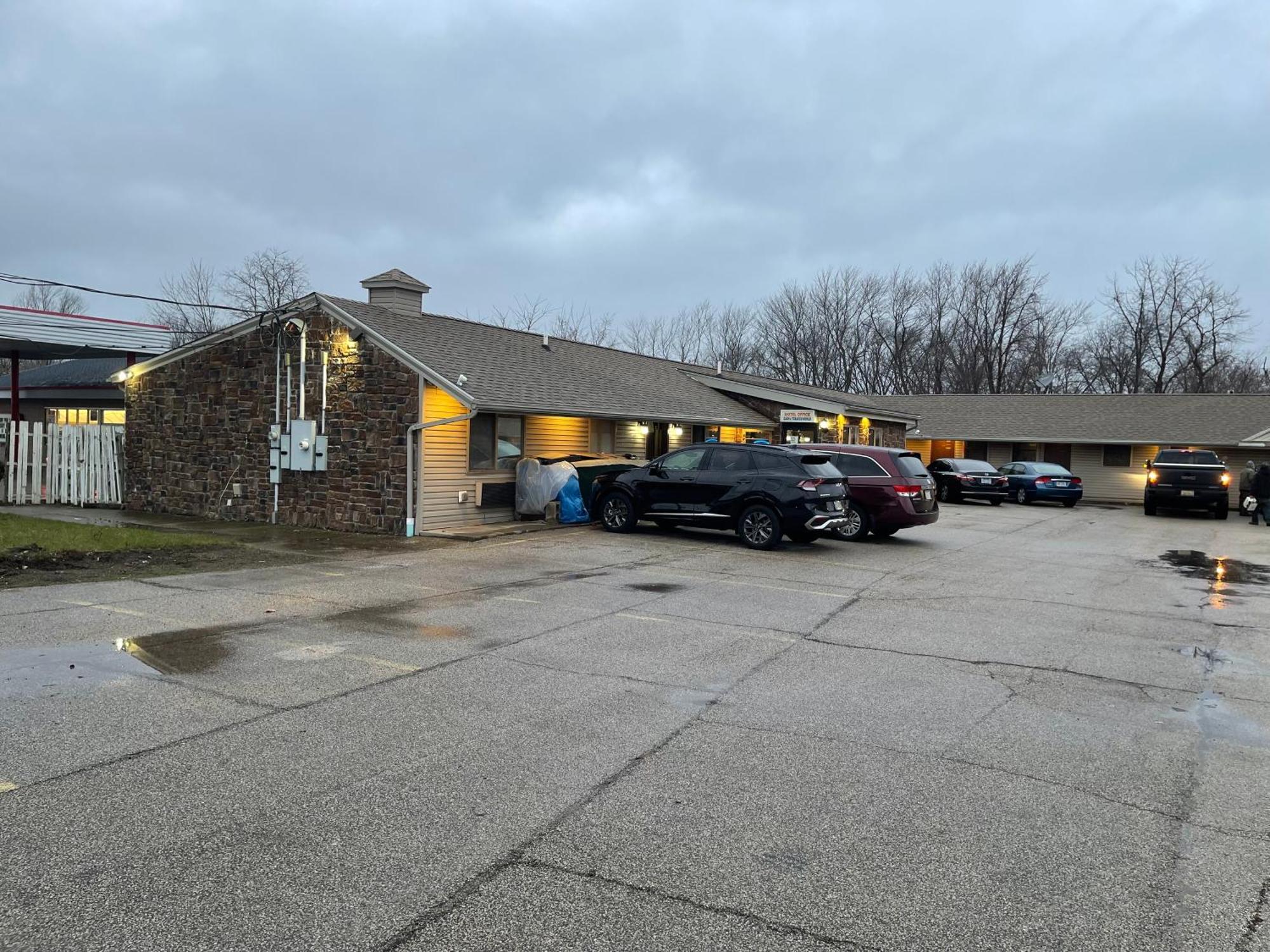 Economy Inn&Suites Ashtabula Extérieur photo