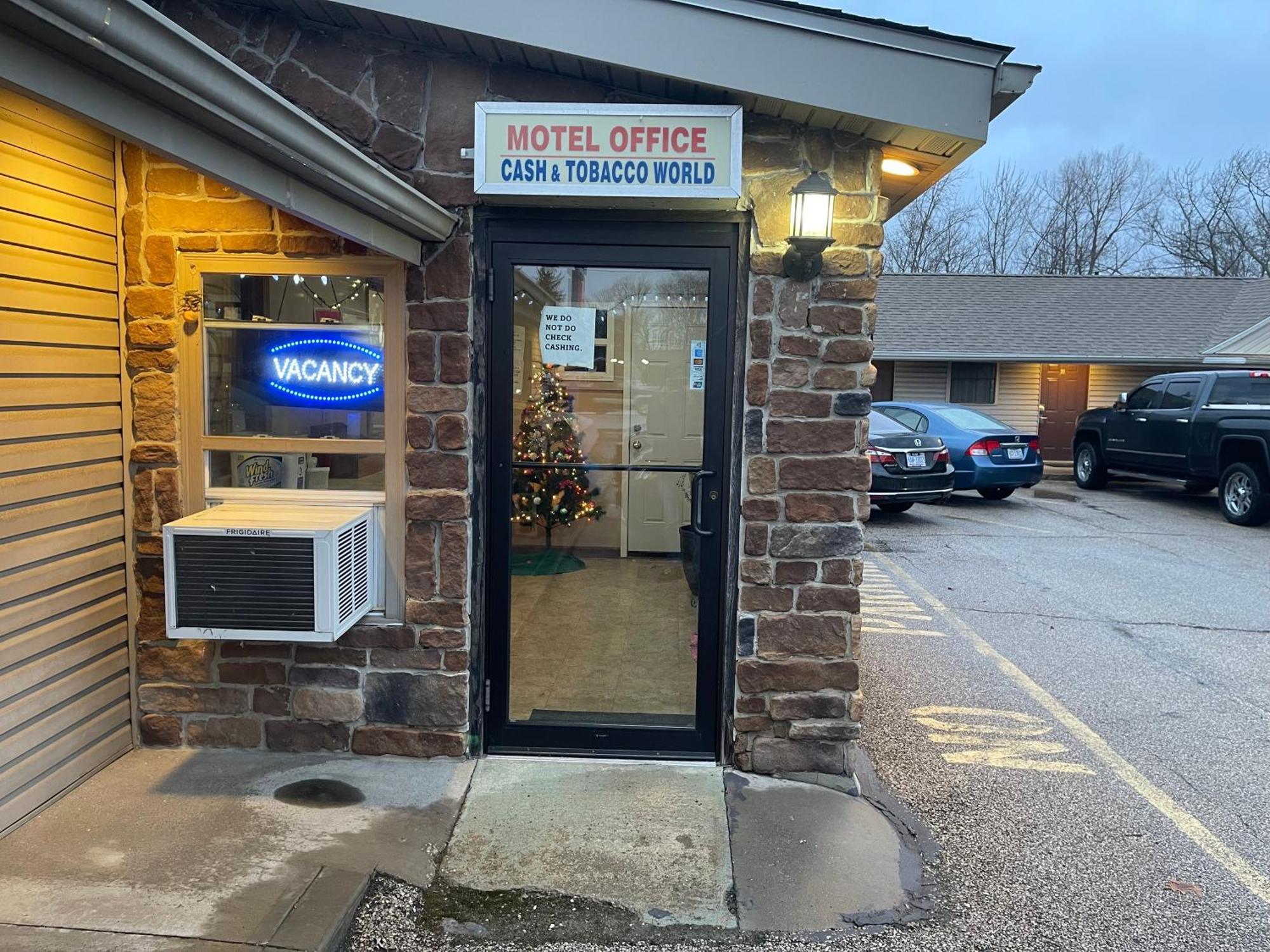 Economy Inn&Suites Ashtabula Extérieur photo