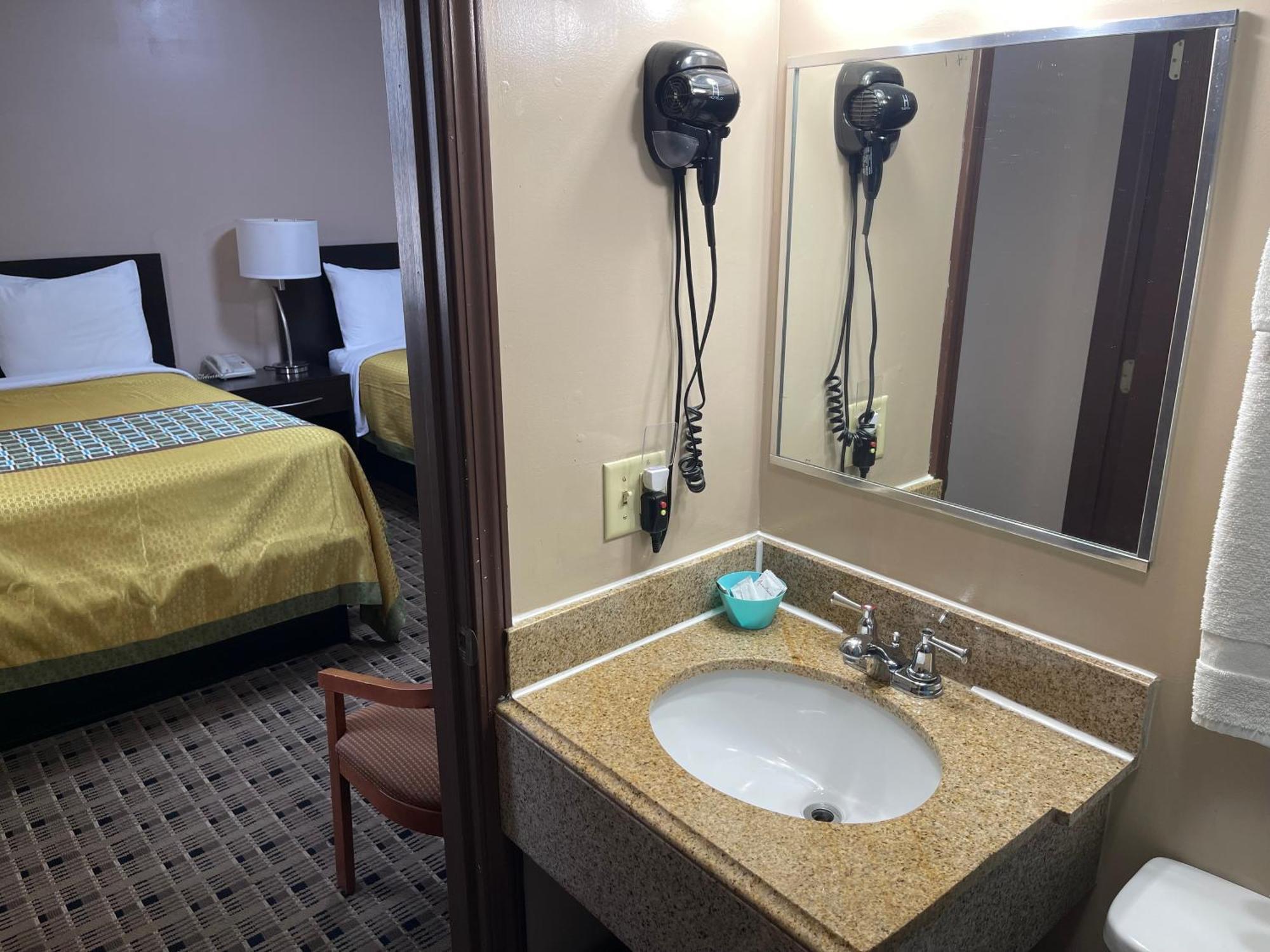 Economy Inn&Suites Ashtabula Extérieur photo